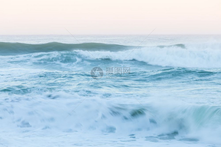 大西洋海浪图片