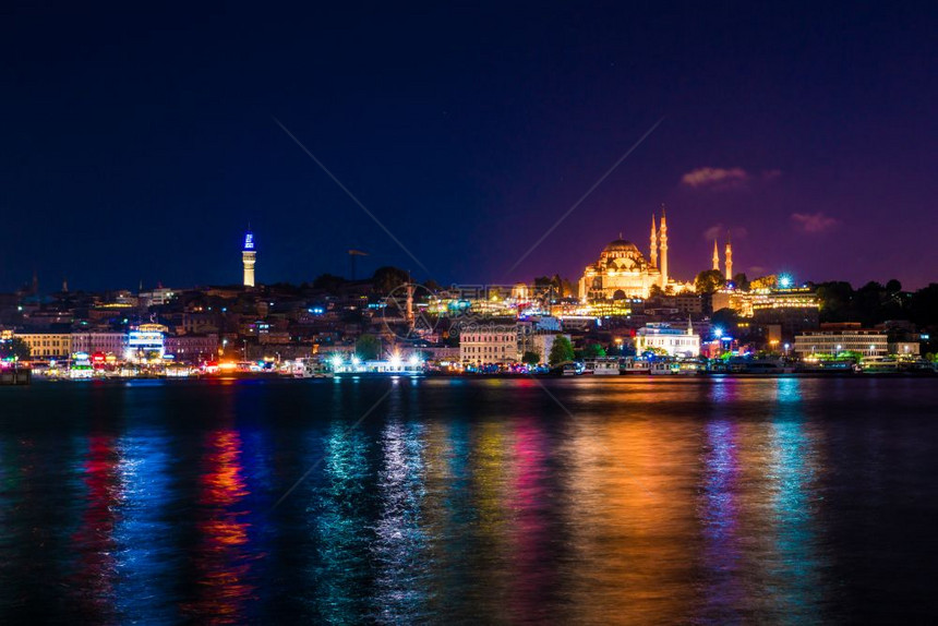 夜火鸡的伊斯坦布尔清真寺图片