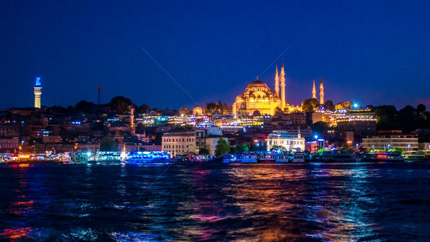夜火鸡的伊斯坦布尔清真寺图片