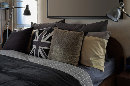 古典风格的卧室布置背景图片