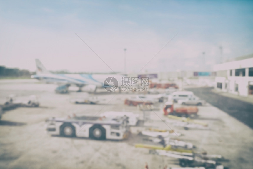 机场的卸货区域图片