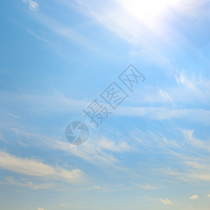 蓝天阳光明媚空背景云彩图片