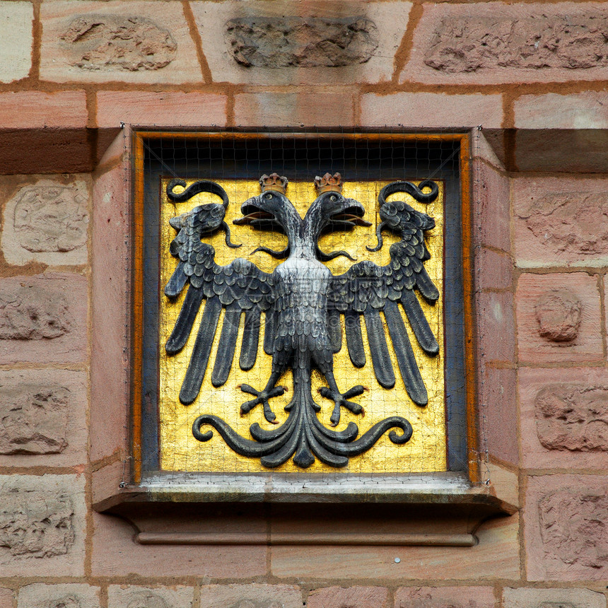 德国纽伦堡用两头老鹰的双大衣图片