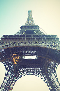 法国巴黎的埃菲尔铁塔Retro风格图像图片