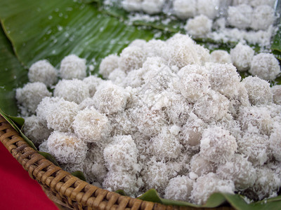 含椰子的糖卷卡农高泰传统甜点图片