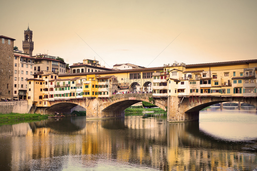 意大利佛罗伦萨的Vecchio桥塞皮亚登上图片