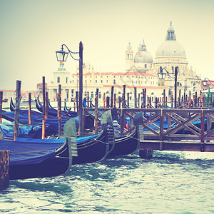意大利威尼斯的Gondolas图片