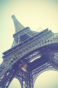 巴黎的埃菲尔铁塔Retro风格刻录图像图片