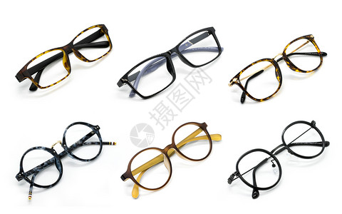 白色背景的现代时装眼镜组完美的反射玻璃高清图片