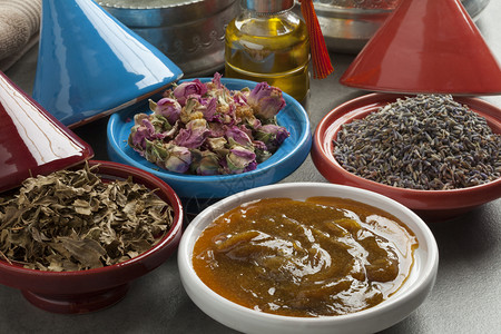 摩洛哥传统美容药草的多样图片