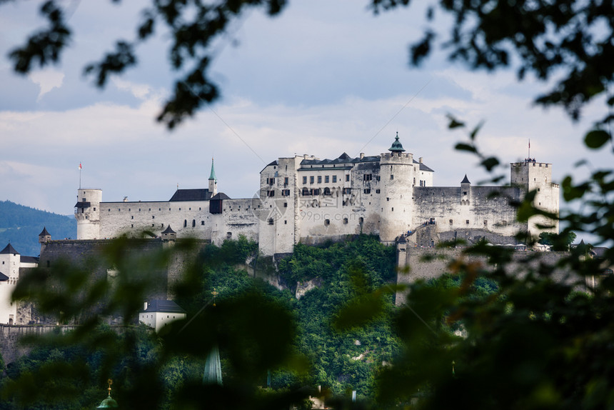 奥地利萨尔茨堡垒全景图片