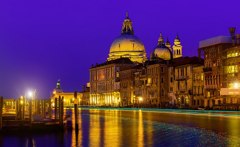 温暖的夏夜宁静晚温暖夏天威尼斯意大利图片