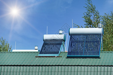 收藏家家用太阳能热水器背景