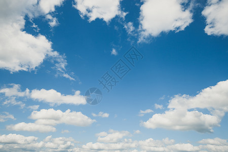 蓝色天空有云蓝色天空自然背景图片