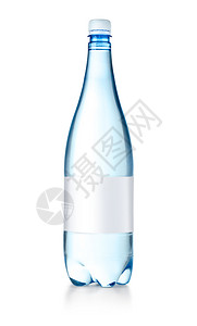 塑料水瓶用贴有剪切路径标签的白色隔离在上的塑料水瓶图片