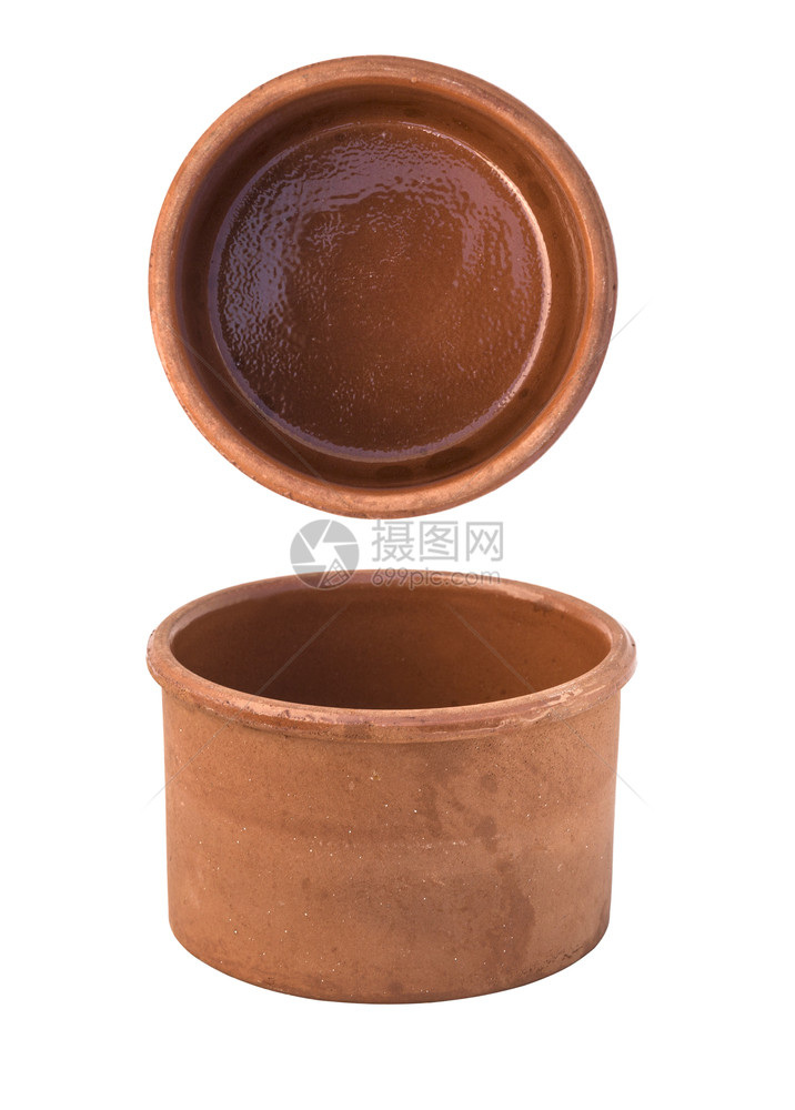空陶瓷锅在白色背景上隔离关闭空陶瓷锅图片