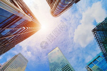 现代商业摩天大楼高升天建筑太阳金融经济未来的概念等现代商业摩天大楼图片