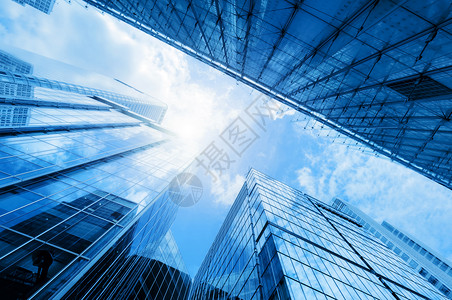 现代商业摩天大楼高升天建筑太阳金融经济未来的概念等现代商业摩天大楼图片
