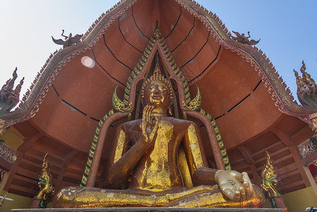 泰国Kanchanaburi省虎洞穴寺WatThamSua大佛像图片