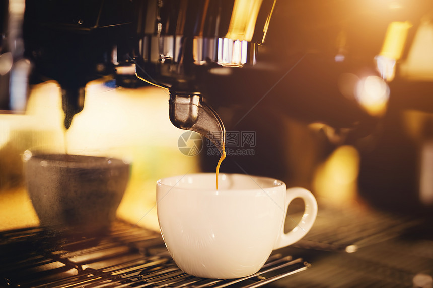 从咖啡机直接喝早安咖啡图片