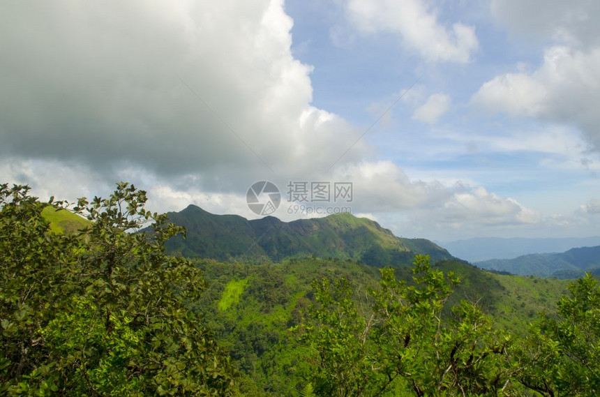 坎沙那布里山的云高峰泰王国图片