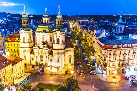 捷克布拉格旧城广场风景夏夜图片