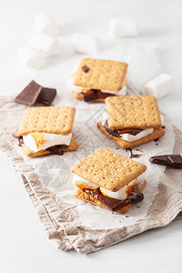 含糖食物自制棉花糖和rsqrrquo更多在饼干上加巧克力的棉花糖背景
