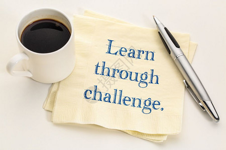 透过挑战咨询学习手写在餐巾纸上加一杯咖啡图片