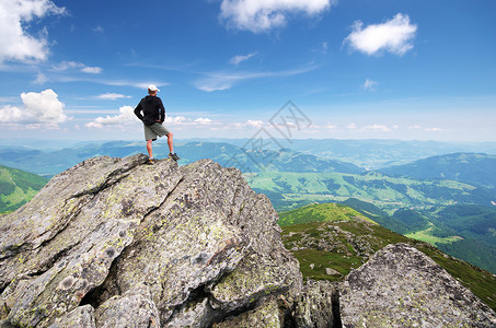 人类在山顶上概念设计图片