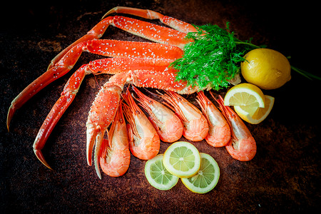 烹饪有机阿拉斯加王螃蟹腿图片