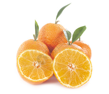 白色背景面前的橙子水果图片