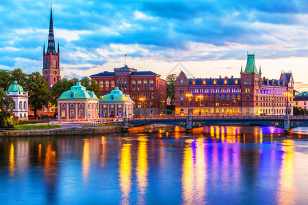 瑞典斯德哥尔摩旧城GamlaStan码头建筑全景图片
