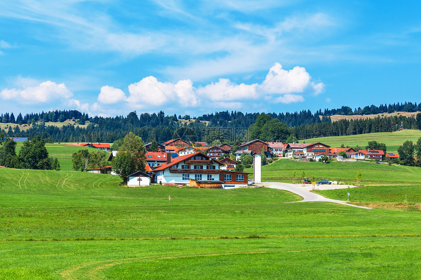 德国巴伐利亚农村地区郊景象夏季图片