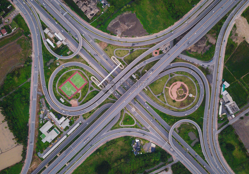 曼谷8号形状高速公路空中视图图片