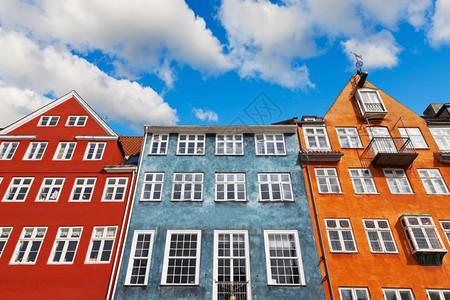 丹麦哥本哈根Nyhavn旧经典建筑图片