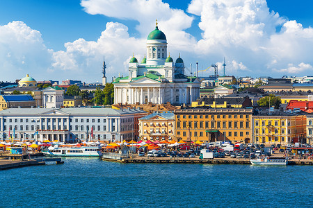 广藿芬兰赫尔辛基旧城码头市场广Kauppatori夏季风景全背景