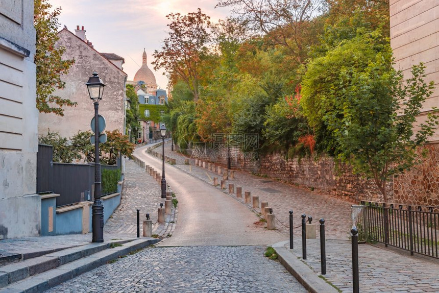清晨法国巴黎Montmartre区法国巴黎Montmartre区法国巴黎Montmartre图片