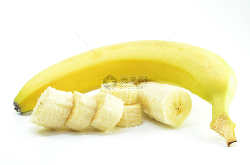 白底带切片香蕉的黄图片