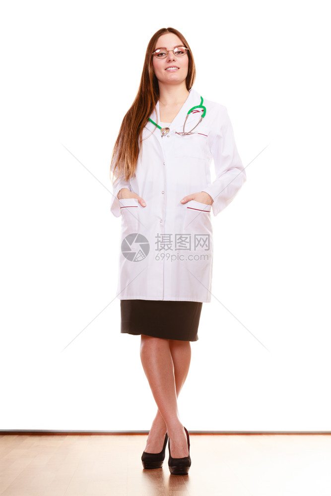 带着白大衣的听诊器微笑女医生快乐专业保健援助图片