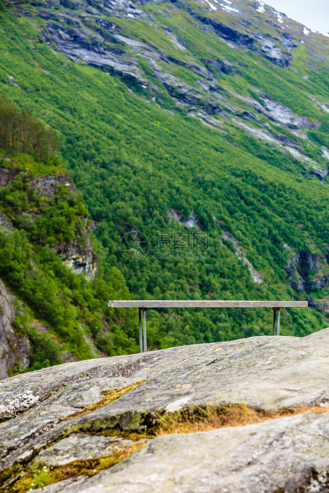 旅游度假和行挪威欧洲山区图片