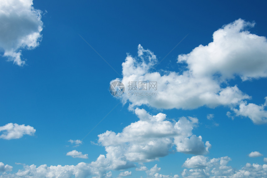 白云蓝天空背景图片