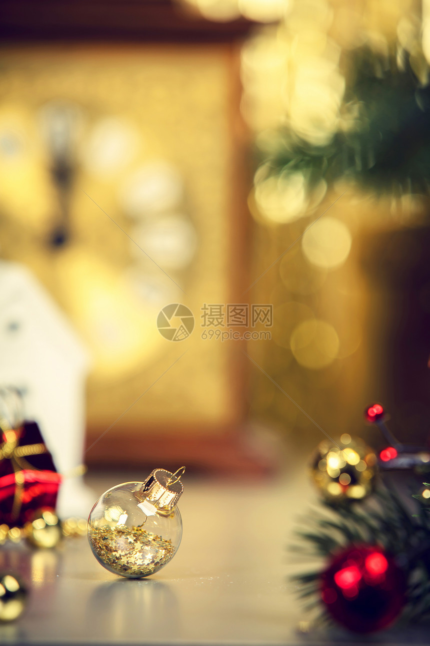 圣诞装饰以抽象金本位圣诞节装饰背景最高视野平铺图片