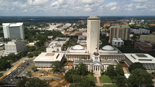首都TallahasseeFlorida拥有政府办公大楼图片
