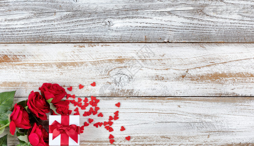 庆祝浪漫情人节在白锈木的左下角举行礼物节图片