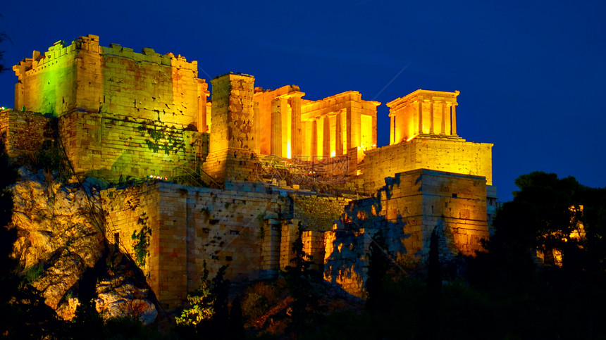 雅典的大都会晚上照明希腊图片