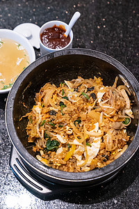 2bimbap韩国米饭碗烹饪背景图片