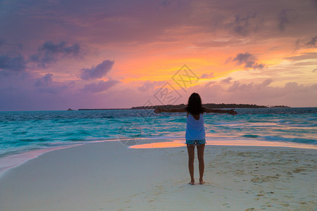 郊野外面天堂在天堂度假海滨休闲前往马尔代夫群岛背景