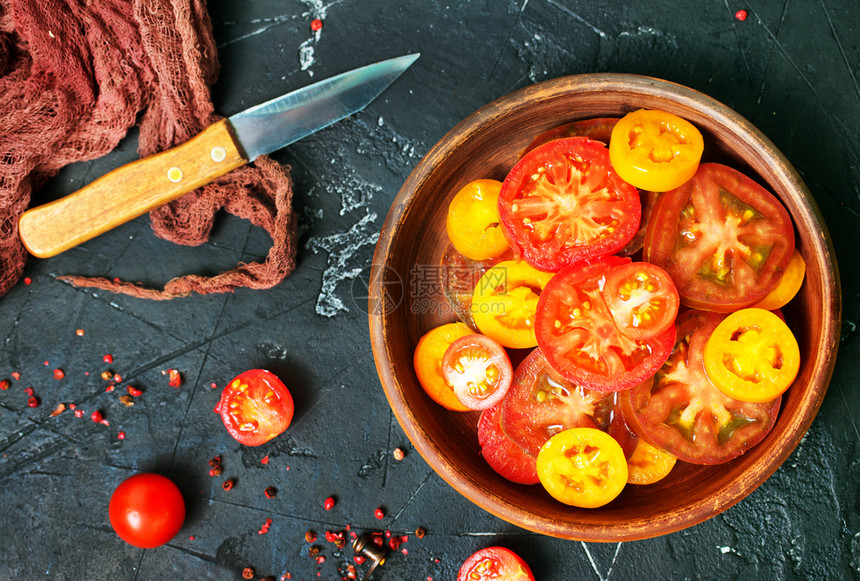 沙拉加新鲜番茄沙拉图片