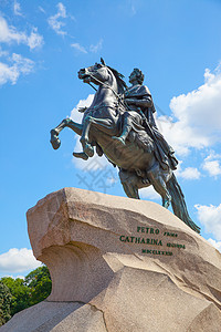 俄罗斯圣彼得堡参议院广场彼得大帝的马术雕像1782年建于俄罗斯圣彼得堡雕塑家艾蒂安莫里斯法尔科内特背景图片
