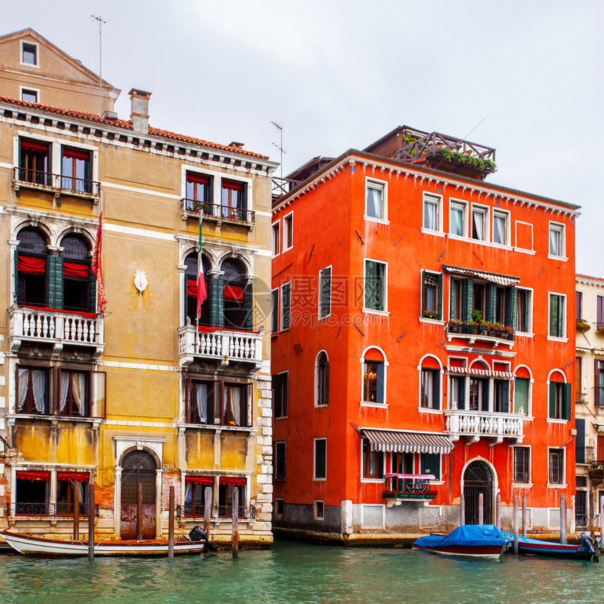 意大利威尼斯运河的房屋图片